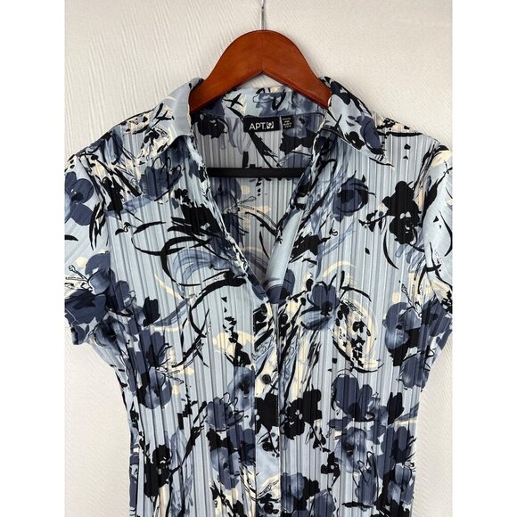 APT. 9 Size Petite Medium Blue Floral Button-Up Short Sleeve Blouse - Picture 2 of 6